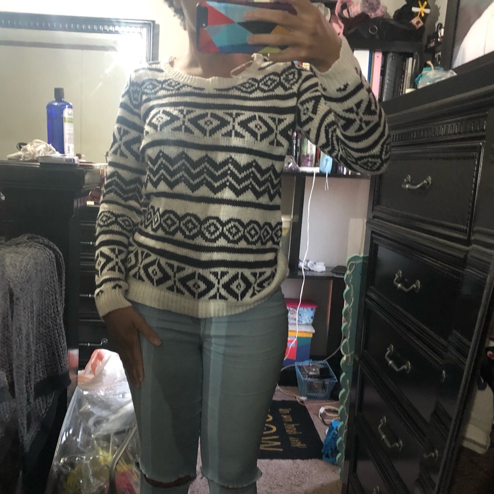Black and White Tribal Print Sweater
